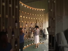 Weinpräsentationsregal Pvd-Beschichtung Titanschwarz Farbe Edelstahl Weinschrank