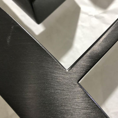 Guter Preis Haarstrichüberzogen dekorative Metallwände Innen-PVD Antiverschleiß Online