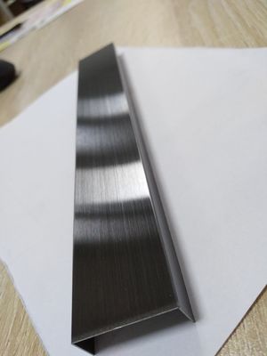 Guter Preis Gold U-Form Edelstahl Fußboden Verkleidung Antike 1,2 mm Dicke Online