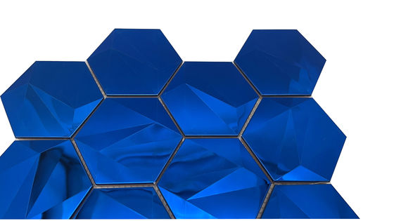 Guter Preis Luxus Art Saphir Spiegel Hexagonal Drei-Dimensionalen Metall Mosaik 3D Modell Design Für Bar Home Village Hotel Online