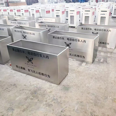 Guter Preis Grüne Außen 316L Edelstahl Aluminium Pflanzern für Urban City Street Projekt Online