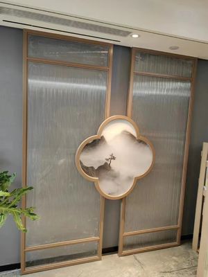 Guter Preis Künstlerischer CNC-Metall-Bildschirmteiler mit individuellem Logo & Mustern Online