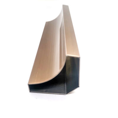 Guter Preis 0.6mm 0.7mm Beadblasted Edelstahl-Kanal trimmen PVD, das für Wand-Deco-Schutz beschichtet wird Online