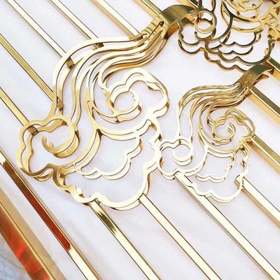 Guter Preis 500*3000mm AISI 316 Edelstahl-Schirm-Fach widergespiegelter Raum-Teiler Innen Online