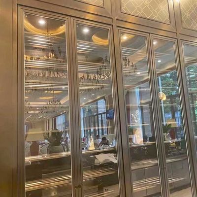 Guter Preis Nicht rostende Wein-Kabinette des Edelstahl-SUS201 mit Glastür PVD beschichteten Online