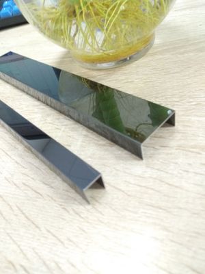 Guter Preis 3000 mm Dicke Edelstahl Trim Strips Randschützer Marmorfliesen Trim Online