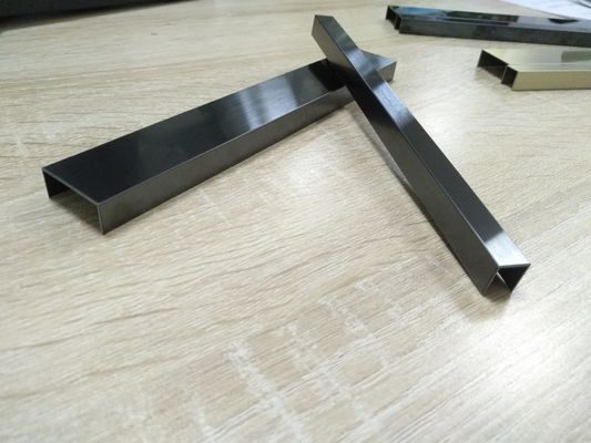 Guter Preis Grenzband Trimming SS304 Rückspiegel Trimming PVD Plattierung Titan Online