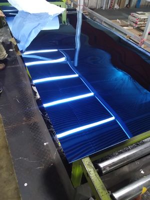 Guter Preis 201 Blau-Gold-Wasser-Wellenfarbspiegel PVD-beschichtete Edelstahlbleche für Deckenplatten Online