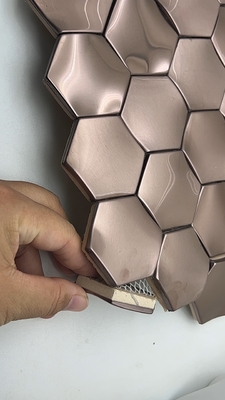 Mosaikfliesen Randwände Edelstahlplatten Roségoldfarbe