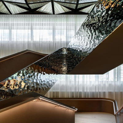 4x8ft Goldfarbene Edelstahlplatte Silber Spiegel poliertes Wellenmetallplatte Für Hotel