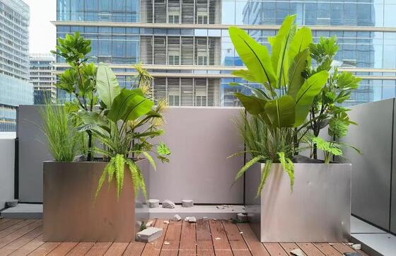 Guter Preis Luxus-Hotel-Grade Edelstahl-Rec-Tangle-Planter mit LED-Beleuchtung Option Online