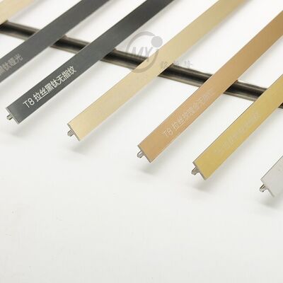 Edelstahl-Strips bieten eine starke und farbenfrohe Veredelungslösung für Architekten und Designer