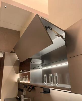 Guter Preis 33-Zoll-kratzfeste Edelstahlspüle, 3-Loch vorgebohrt, Doppelschale Online