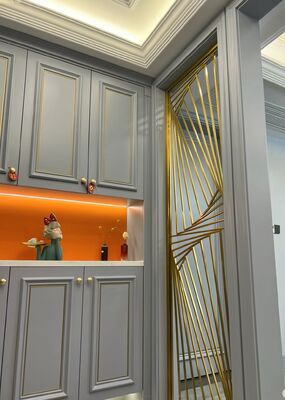 Guter Preis Moderne Metallwandplatte mit Schlitten Online